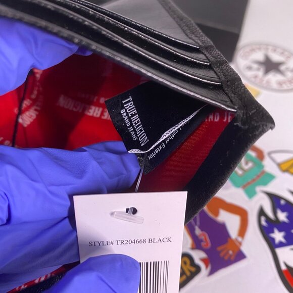 True Religion Men's Black Leather Tri-Fold Wallet NWT RFID Protection - Picture 14 of 16